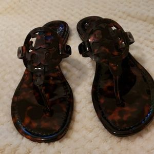 tory burch miller flip flop tortoise shell